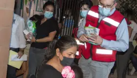 Acercan servicios médicos a vecinos