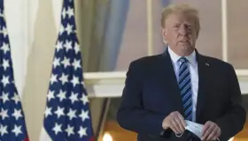 Aprendamos a vivir con el Covid-19: Trump