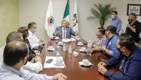 Escucha Presidente del Congreso a sindicalistas
