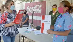 Entrega Gobernadora títulos de propiedad