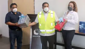 Reconocen labor de los médicos