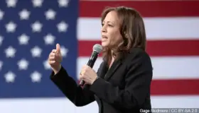 Lucha sin cuartel por votantes de Arizona