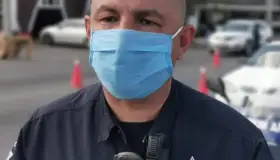 Vigilan policías los panteones cerrados