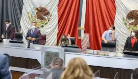 Es por Ley uso de cubre-bocas