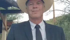 James “David” Hathaway será el nuevo Sheriff