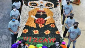 Exhibe DIF-Municipal a la “Mega Catrina”