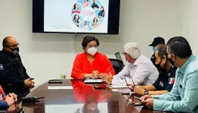 Trabajan a favor de  protección a mujeres