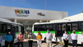 Recibe Cananea autobús para personas especiales