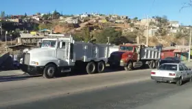 Continúa mejoramiento vial