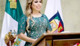 Rinde legisladora segundo informe