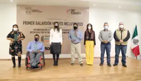 Entregan Galardón Mérito Incluye 2020