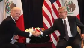 AMLO celebra proyecto de Biden para dar ciudadanía a migrantes