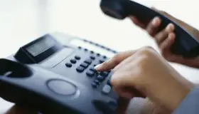 Consultan
vía telefónica a adultos mayores sobre vacuna