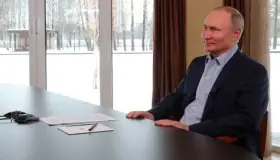 Pacta López Obrador con Putin acceso vacunas y lo invita a México