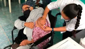 Concluye vacunación de adultos, la primera etapa