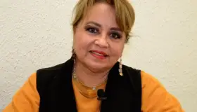 Destaca regidora logros de la mujer