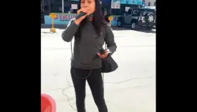 Mujer luchona busca sustento para familia