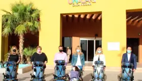 Supervisa CPA entrega de sillas