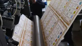 Inicia INE impresión de boletas electorales con papel seguridad