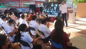Pide Durazo dejar las candidaturas a la CNE