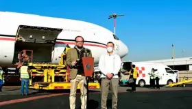 Llega embarque número 17 de vacunas anti Covid-19 de Pfizer