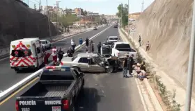 Provoca conductor carambola