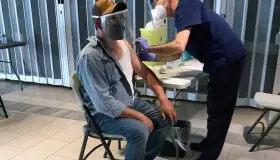 Suma Canadá 3 mil jornaleros mexicanos vacunados