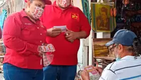 Recorre Leticia Calderón varios sectores de Nogales