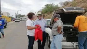 Reconocen vecinos de Pueblitos trabajo realizado de ‘El Bigotes’