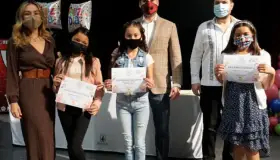 Niños regidores firman compromiso de cuidado del Centauro de la Frontera