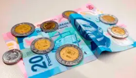 Pierde el peso y ahora se cotiza por arriba de los $20 por dólar