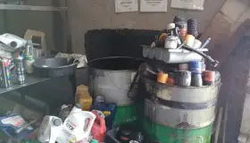 Recolectan desechos de aceites en talleres