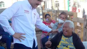 Otorgará Juan Gim créditos a madres emprendedoras