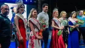 Disfrutan nogalenses la Feria de Las Flores