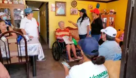 Acuerda Amparano atención a cada rincón del Distrito 02