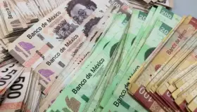 Peso avanza tras elecciones; bolsa se acerca a máximo histórico