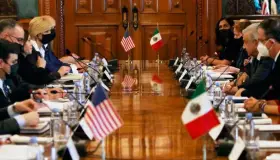 Alista Kamala Harris reunión con mujeres emprendedoras