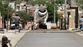 Beneficia pavimentación a familias