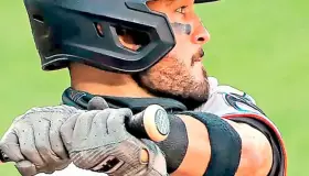 Volverá a olímpicos; la increíble historia de Eddy Alvarez