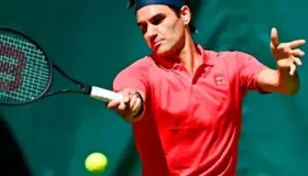 Roger Federer comienza con victoria en Halle