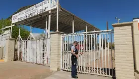 Analizan estrategias para cuidar planteles escolares