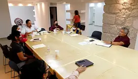 Aseguran recuros a becario del municipio