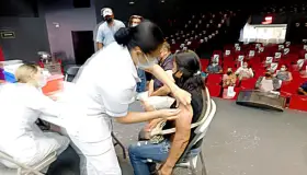 Poca afluencia último día de vacunación