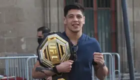 Brandon Moreno se reúne con López Obrador