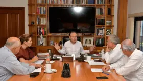 Llegan a acuerdos gobernadores electos de Morena en reunión