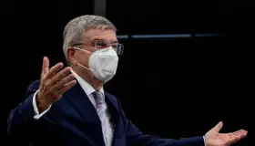 Resbalón de Bach: llama ‘chinos’ a los japoneses