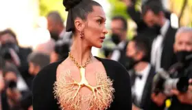 Mascarillas, besos, heroínas... lo que dio que hablar en el Festival de Cannes