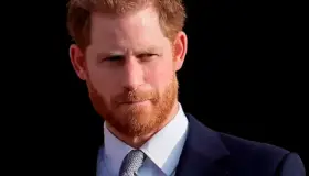 Príncipe Harry escribe autobiografía 'íntima y sincera'