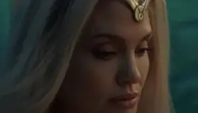 ¿Los Eternos también se estrenará al mismo tiempo en cines y Disney+?