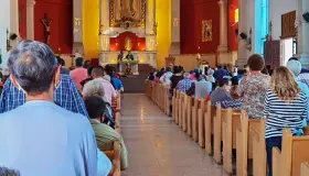 Vive iglesia tiempos difíciles en Nogales